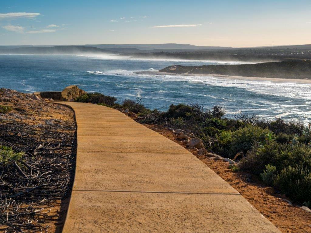 Nautilus Retreat Kalbarri B&B エクステリア 写真